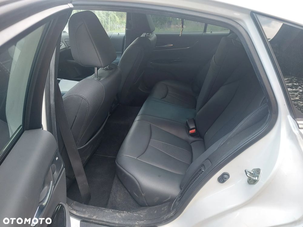 Toyota Mirai Prestige - 13
