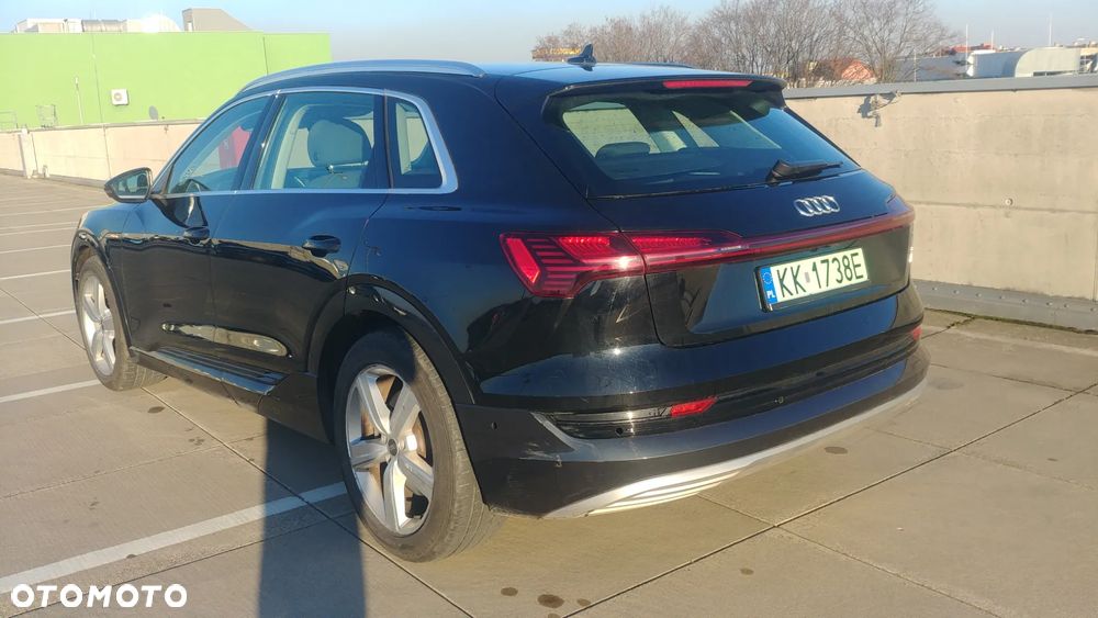 Audi Q8 e-tron - 4