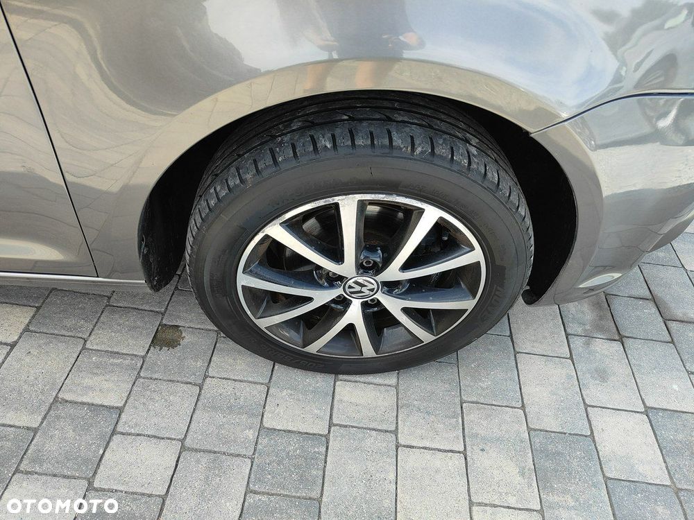 Volkswagen Touran 1.6 TDI DPF BlueMotion Technology STYLE - 33