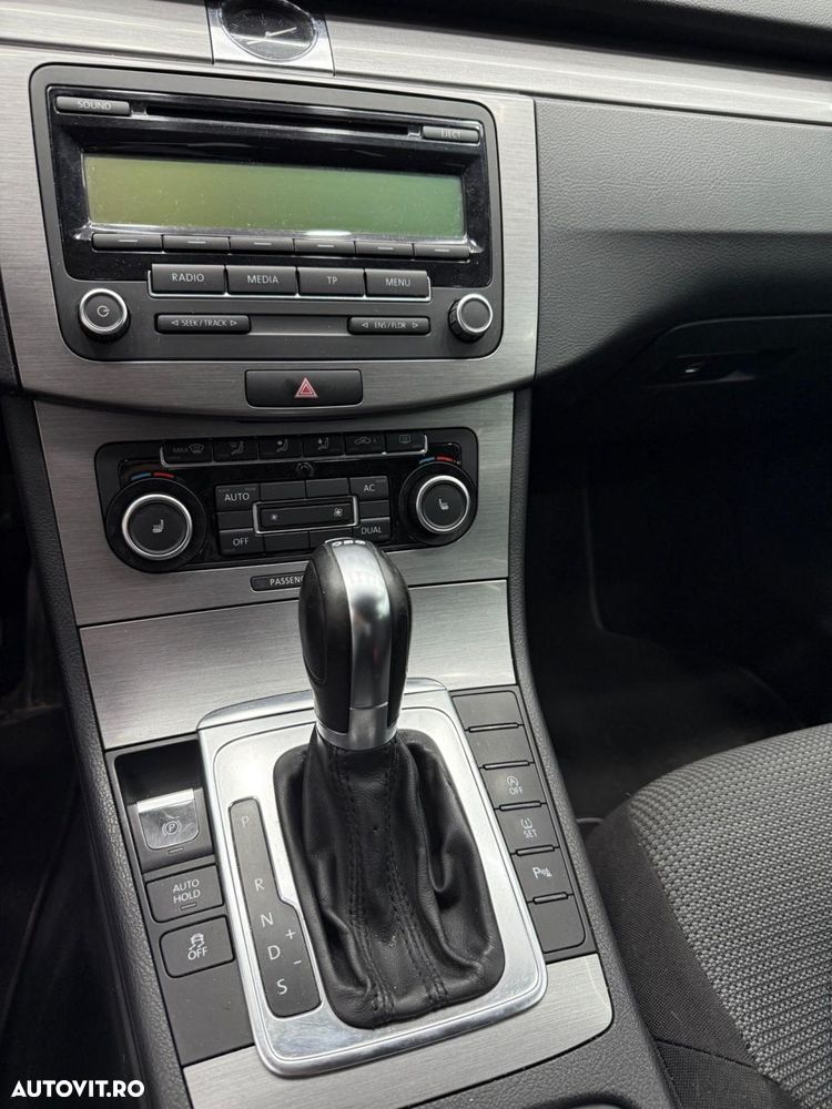 Volkswagen Passat 2.0 TDI DSG BlueMotion Technology Highline - 8