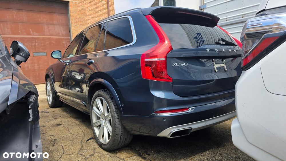 Volvo XC 90 - 5
