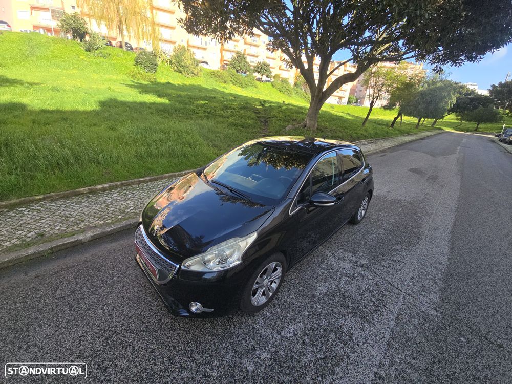 Peugeot 208 1.4 VTi Allure - 31