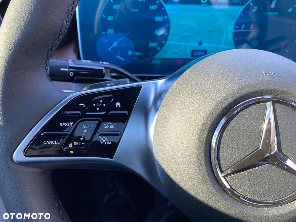 Mercedes-Benz GLC - 13