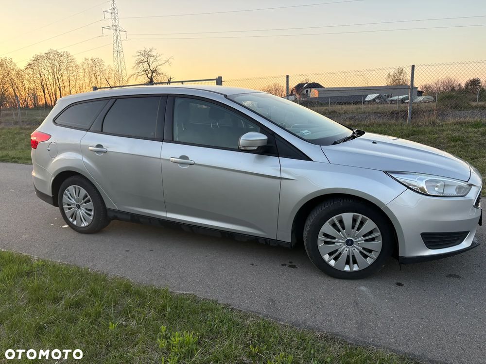 Ford Focus 1.5 TDCi Trend - 23