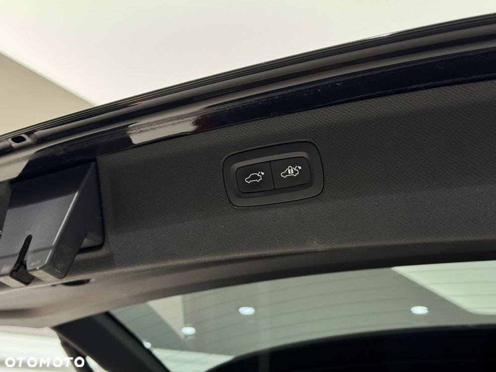 Volvo XC 90 - 19