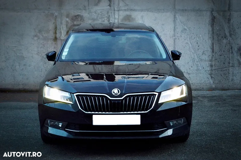 Skoda Superb 2.0 TDI DSG Style - 2