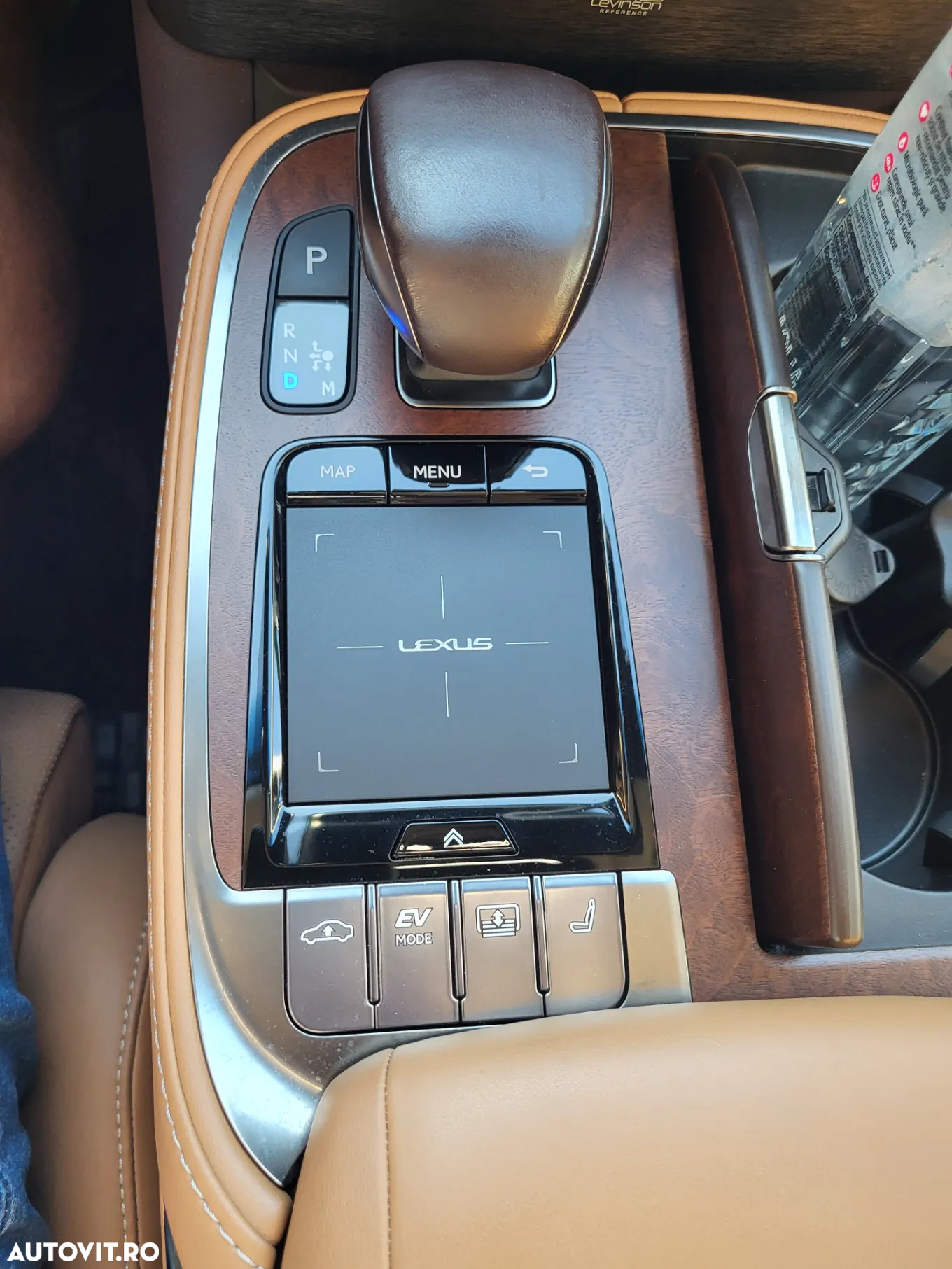 Lexus Seria LS - 11