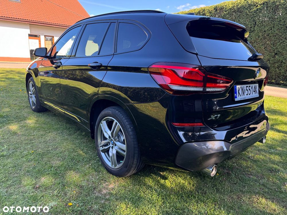 BMW X1 xDrive28i Sport Line - 11