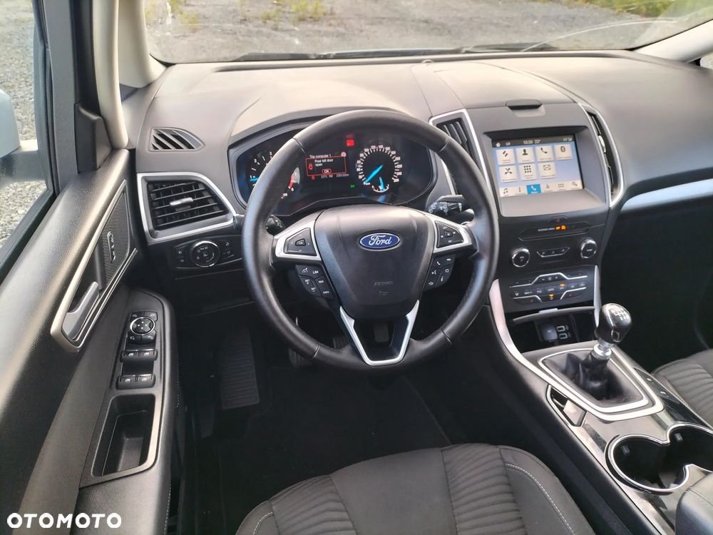 Ford S-Max - 23
