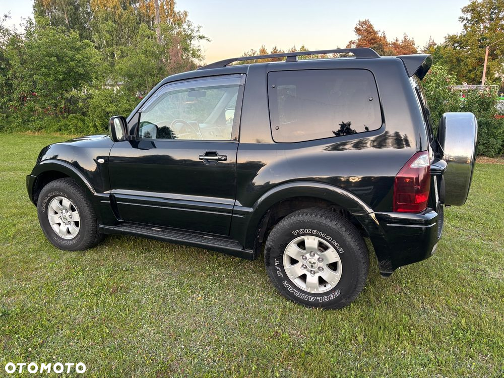 Mitsubishi Pajero 3.2 DID 5os (lea) - 24