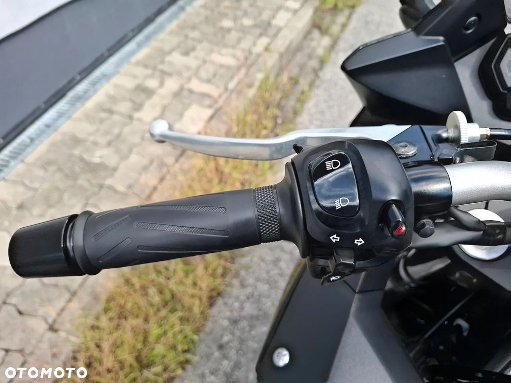 Yamaha XJ - 21