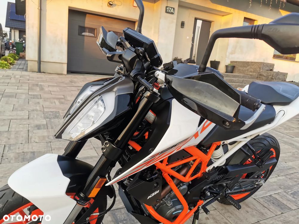 KTM Duke - 22