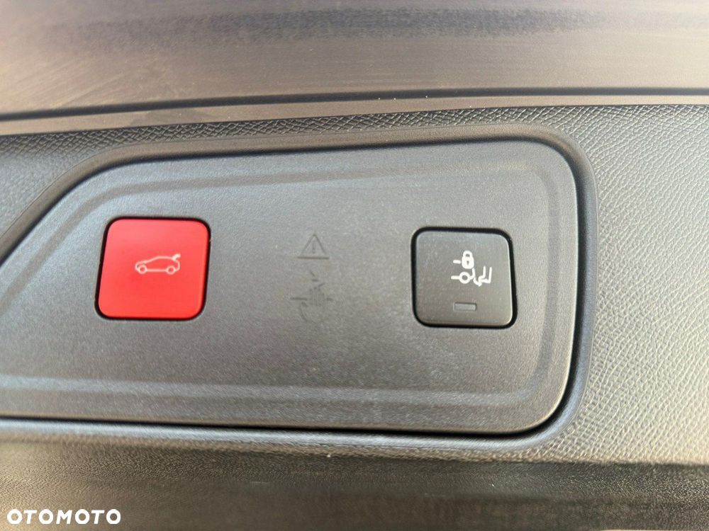 Peugeot 3008 - 13