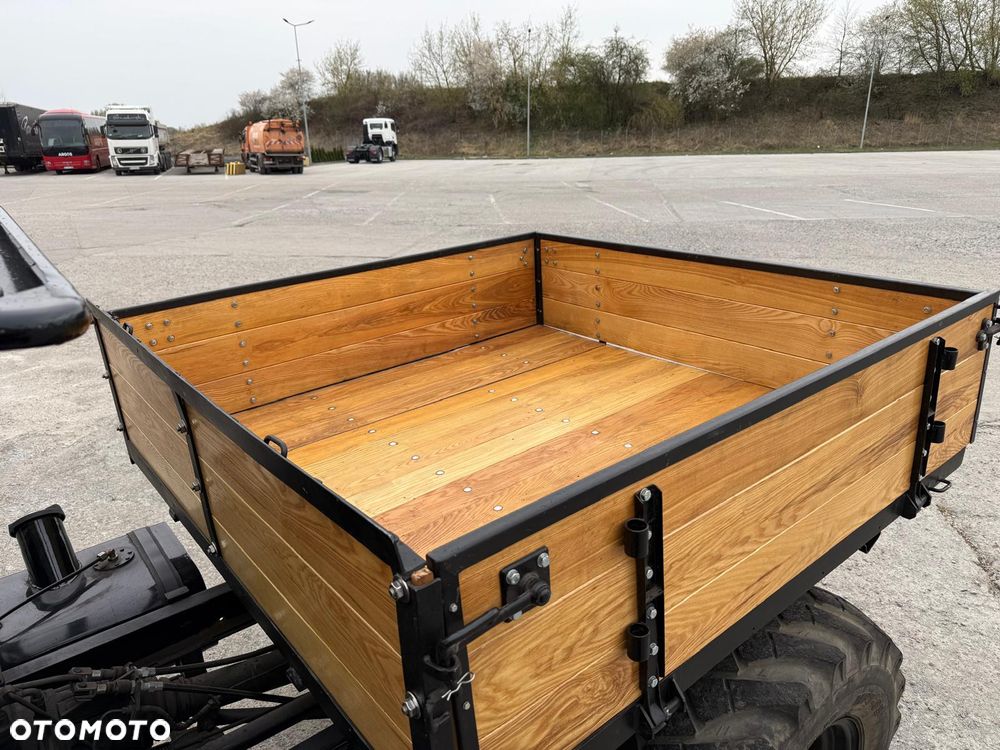 Mercedes-Benz Unimog U411 Cabrio - 6