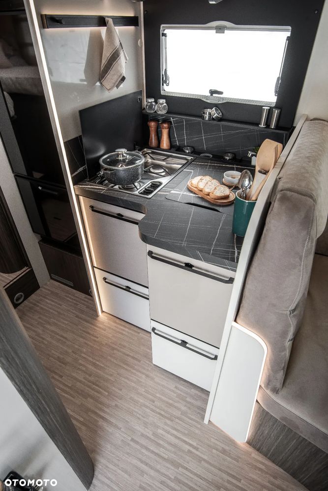 McLOUIS MC4 860 - MODEL 2026 -AUTOMAT ZIMOWY  5 osobowy, 6.99m  PoŁintegra 2x łóżko Elektryczne - 11