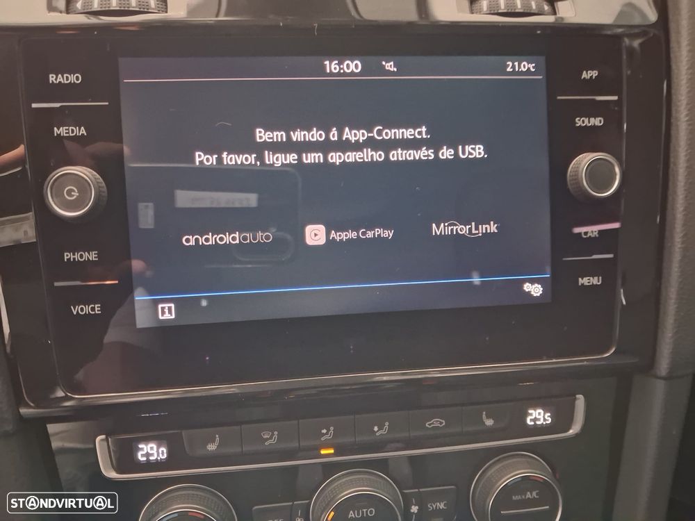 VW Golf 1.6 TDI SCR IQ.DRIVE - 31