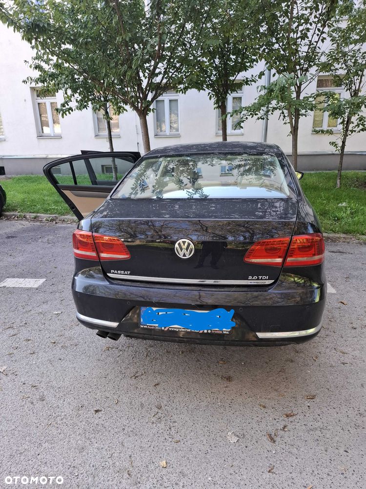 Volkswagen Passat - 7