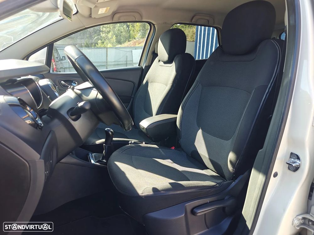Renault Captur 1.5 dCi Exclusive - 10