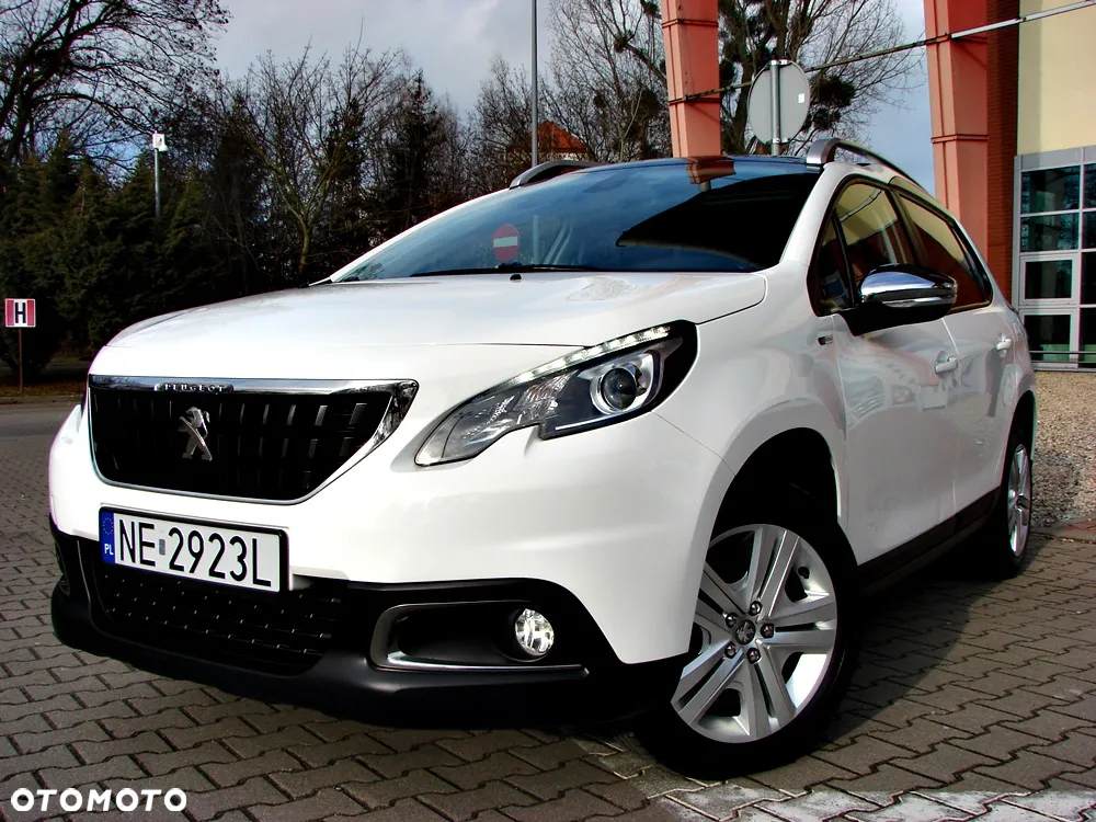 Peugeot 2008 1.2 Pure Tech Style EU6 - 12