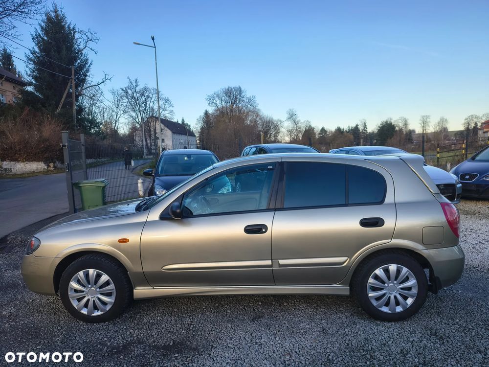 Nissan Almera 1.5 visia - 8