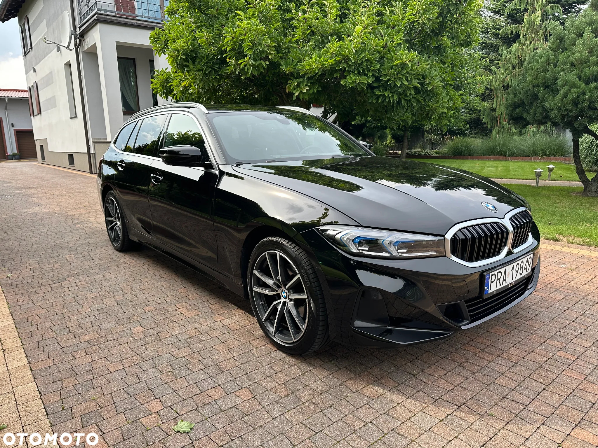 BMW Seria 3 320d Touring xDrive - 4