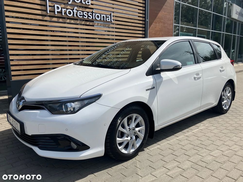 Toyota Auris Hybrid 135 Premium - 2