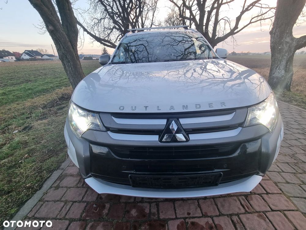 Mitsubishi Outlander 2.2 DID Intense + 4WD - 39