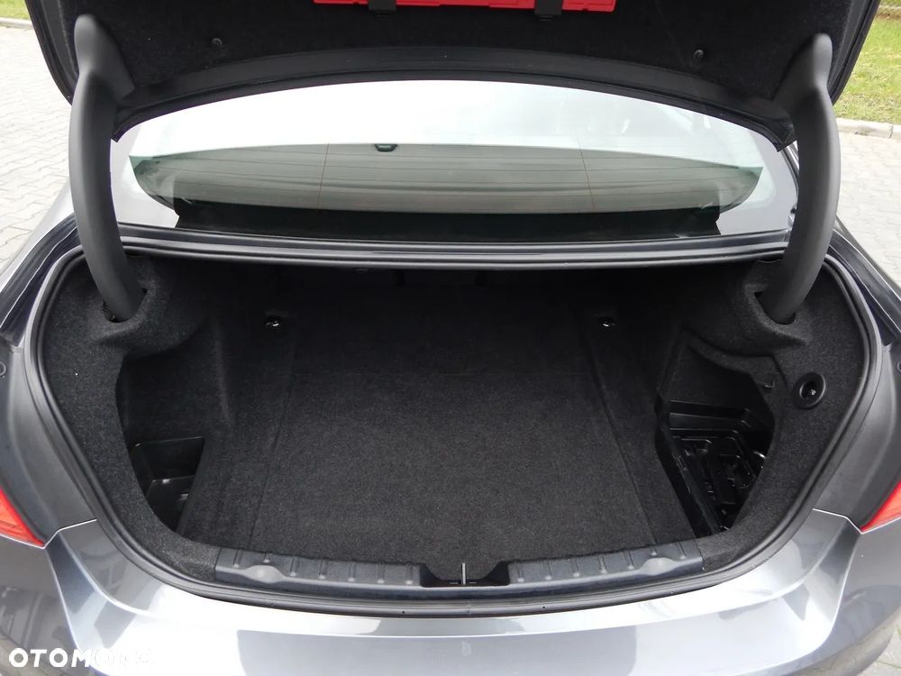 BMW Seria 3 320d Blue Performance Luxury Line - 15