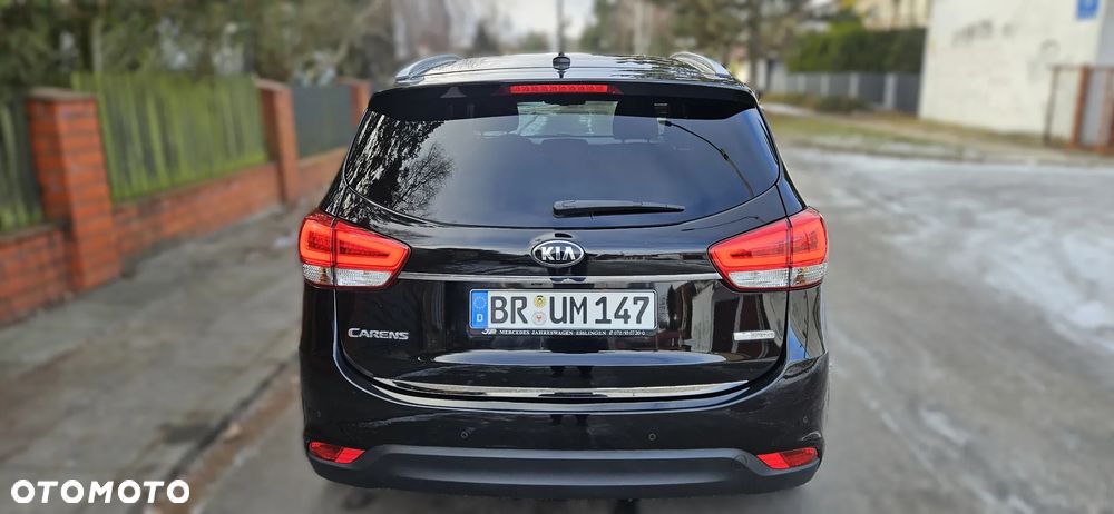 Kia Carens 1.7 CRDi 136 Dream Team Edition - 8