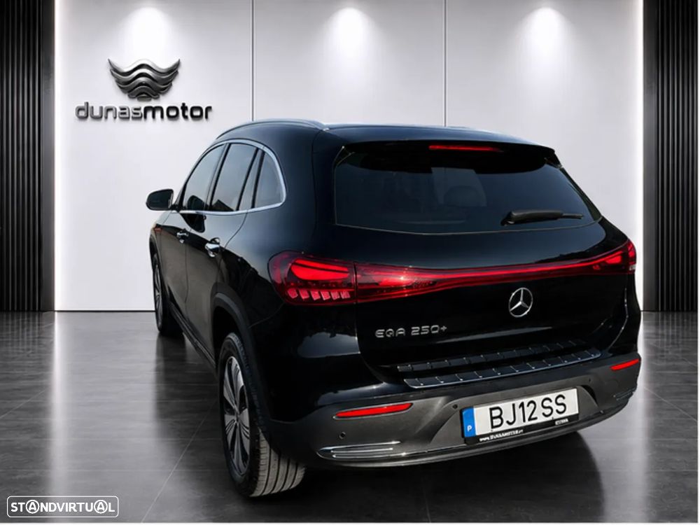 Mercedes-Benz EQA 250+ Progressive - 4