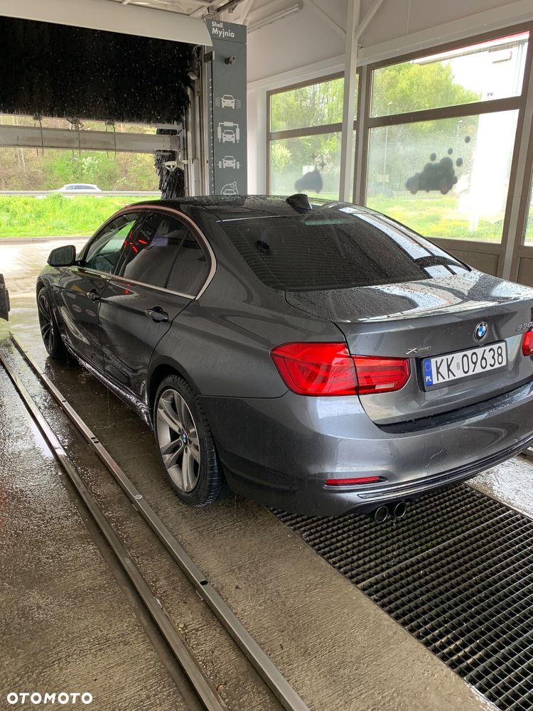 BMW Seria 3 330i GPF xDrive Sport Line Sport - 25