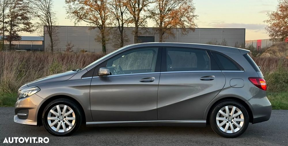 Mercedes-Benz B 180 (CDI) d 7G-DCT AMG Line - 7