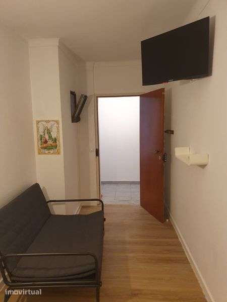 Arrecadação nas finanças transformada em T1 com piscina - Grande imagem: 2/7