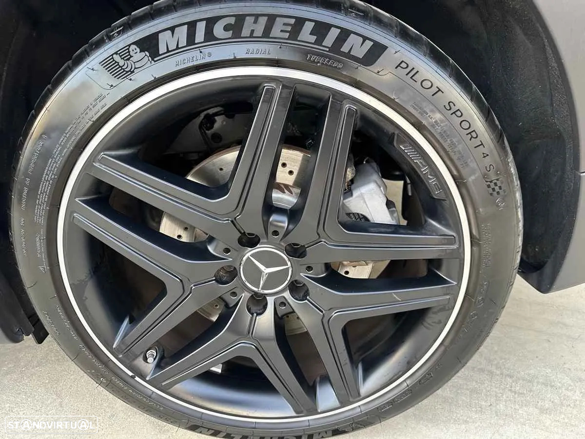 Mercedes-Benz GLB 35 AMG 4Matic - 52