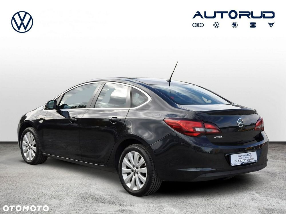 Opel Astra 1.6 - 5