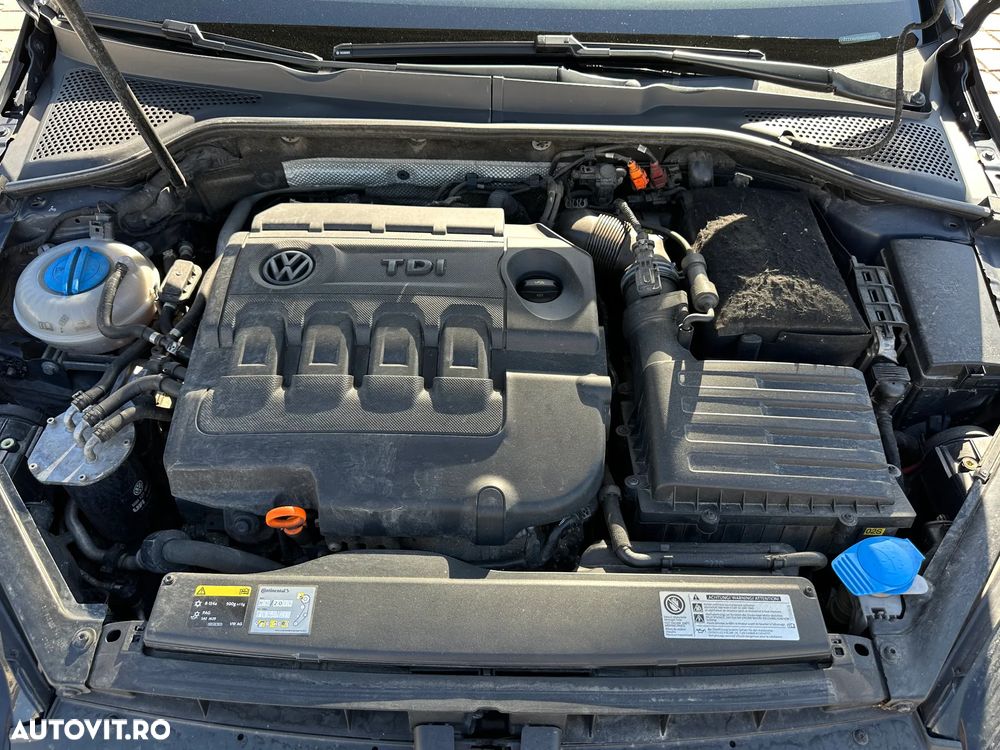 Volkswagen Golf 1.6 TDI BlueMotion Technology DPF Comfortline - 14