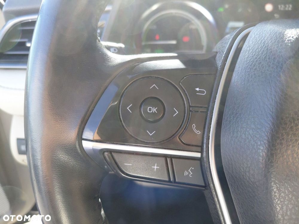 Toyota Camry 2.5 Hybrid Comfort CVT - 22