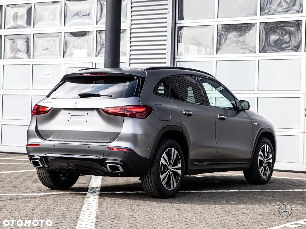 Mercedes-Benz GLA 250e Progressive - 5