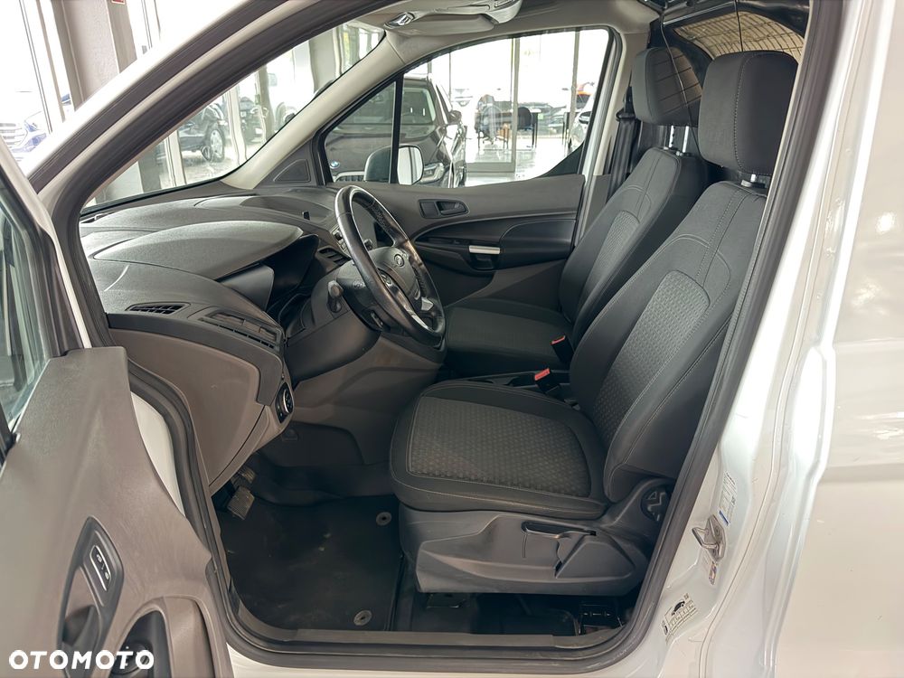 Ford Transit Connect - 21