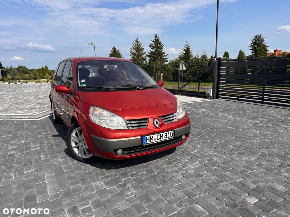 Renault Scenic 2.0 16V Avantage - 11