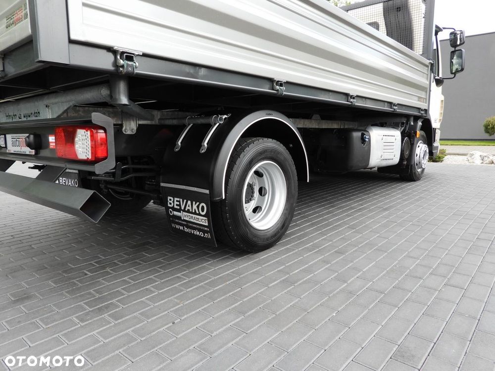 DAF LF 180 WYWROTKA TRÓJSTRONNA TEMPOMAT LEDY AUTOMAT  BLIŹNIACZE KOŁA KLIMATYZACJA  180KM - 20