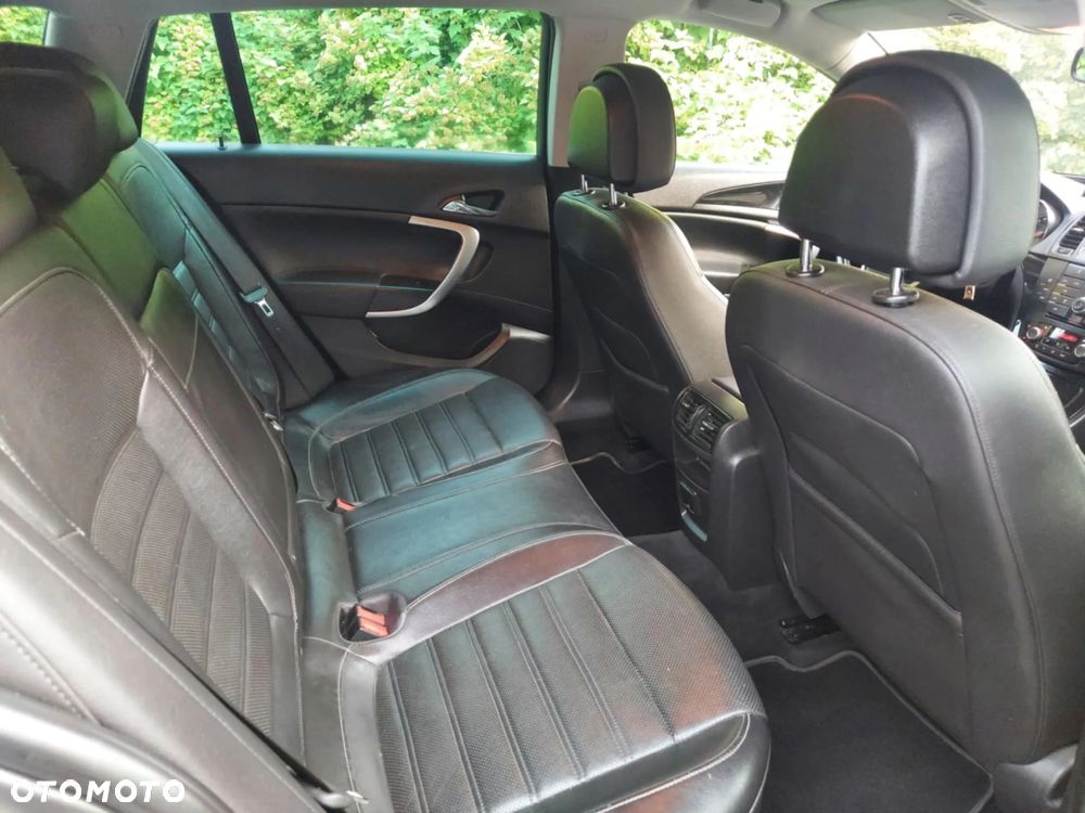 Opel Insignia 2.0 CDTI Sports Tourer - 22