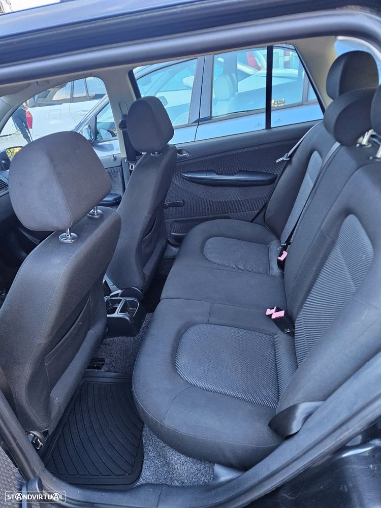 Skoda Fabia Break 1.4 Ambiente - 9