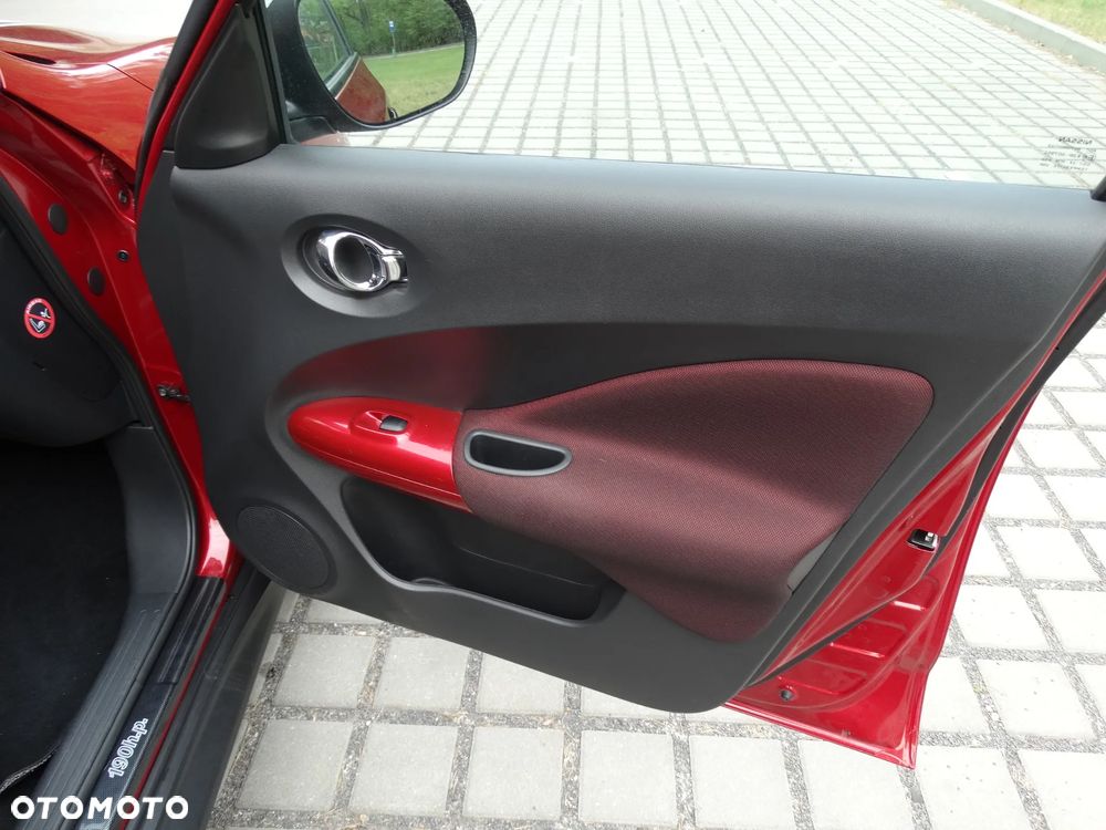 Nissan Juke 1.6 T Tekna - 33