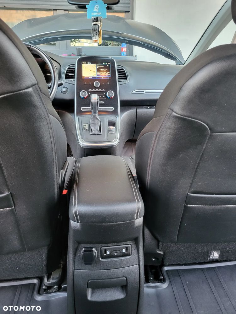 Renault Scenic - 13
