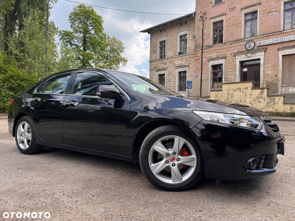 Honda Accord 2.0 Elegance 50 Jahre Edition - 2