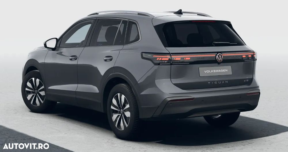 Volkswagen Tiguan - 8