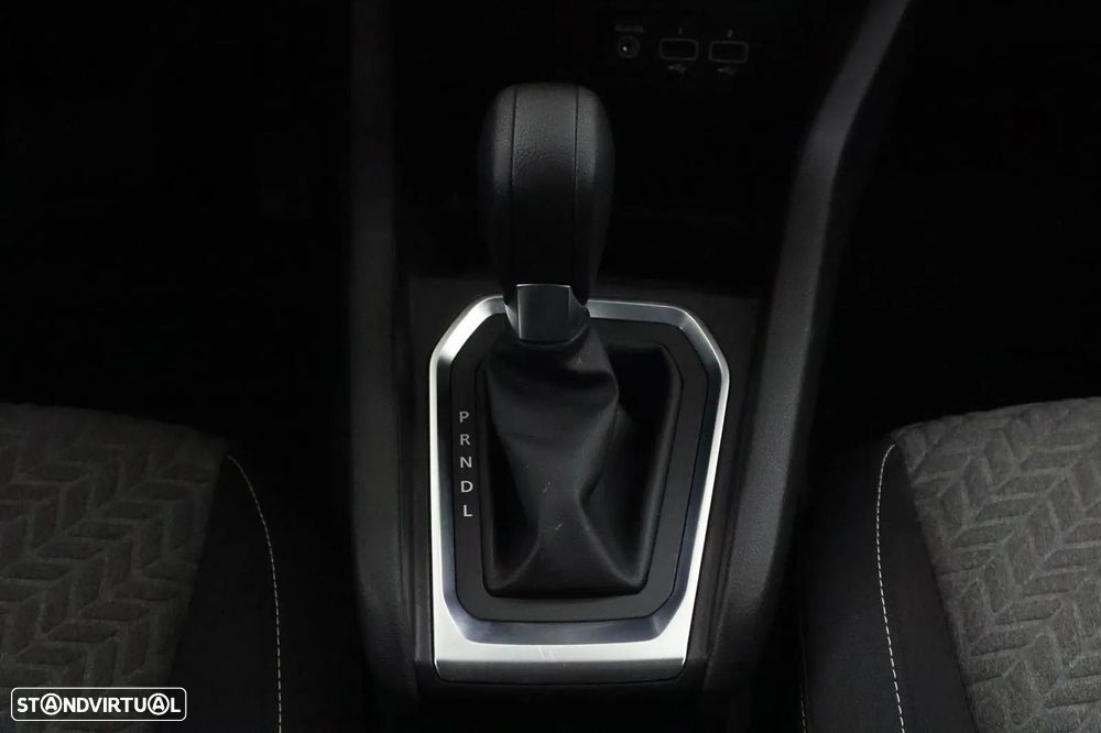 Renault Clio 1.0 TCe Limited CVT - 23