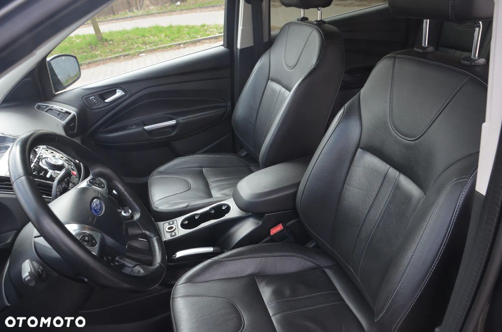 Ford Kuga 2.0 TDCi 4x4 Titanium - 3