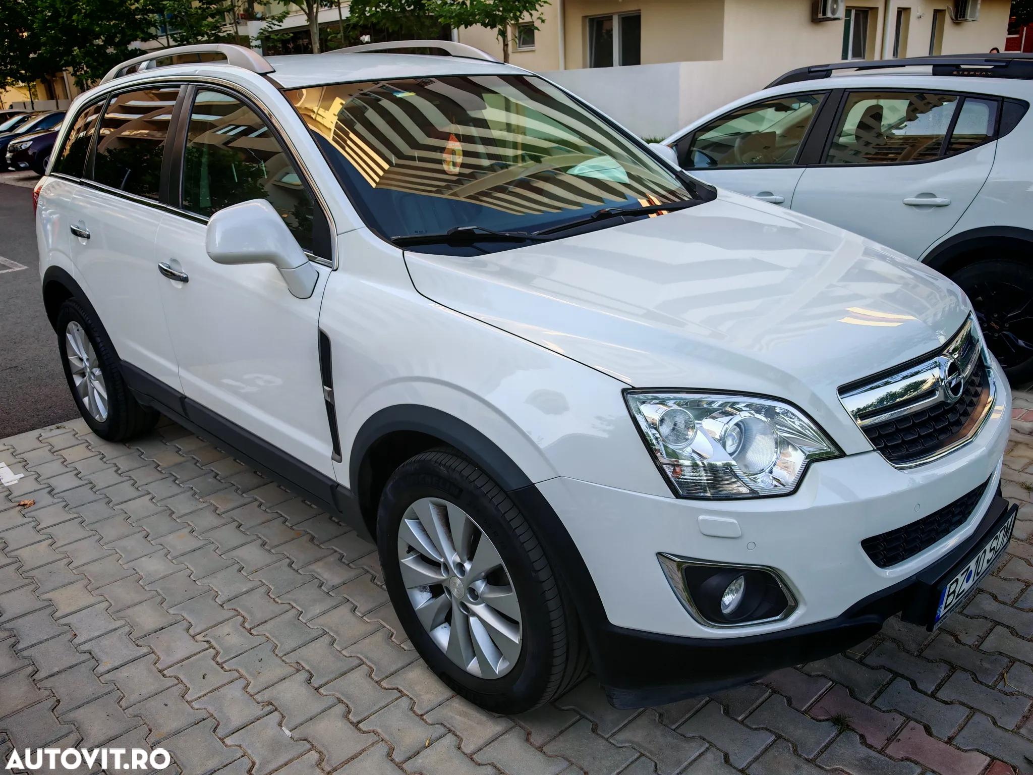 Opel Antara 2.2 ECOTEC AWD Cosmo Aut. - 2